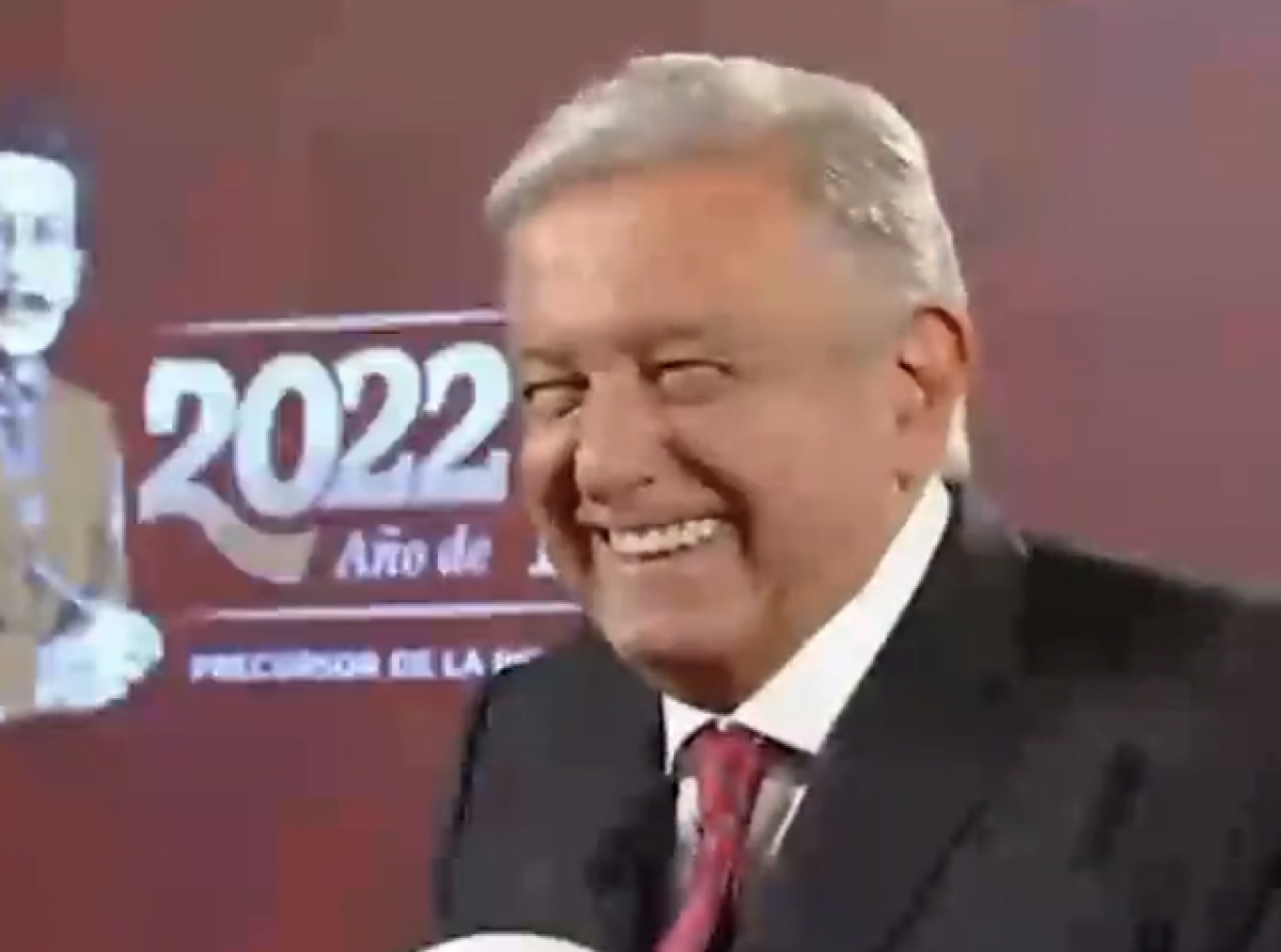 AMLO Bufón